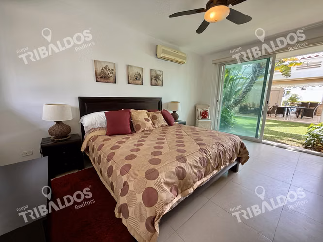Venta de Casa en Bijao, con vista al mar