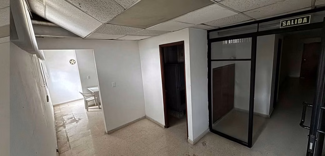 Alquiler de Edificio en Tumba Muerto, 1,000 m²