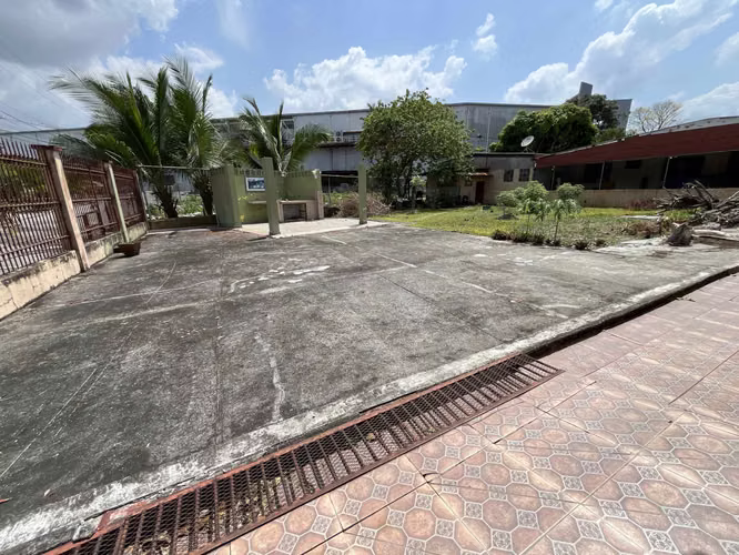 VILLA ZAITA - CASA FAMILIAR - SE VENDE