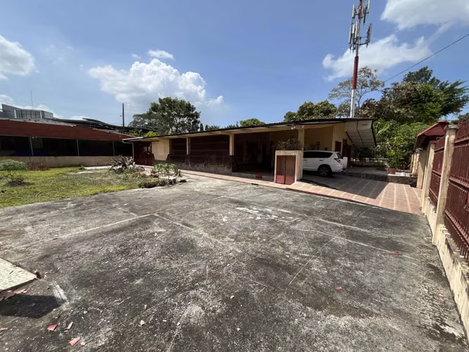 VILLA ZAITA - CASA FAMILIAR - SE VENDE