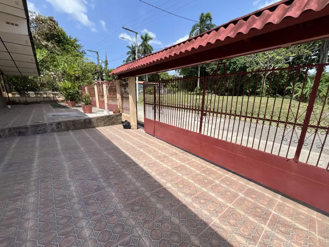 VILLA ZAITA - CASA FAMILIAR - SE VENDE