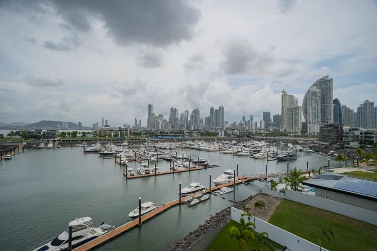 Skyhomes - Ocean Reef - Penthouse Exclusivo con Piscina Privada - Venta
