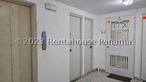 Venta de Apartamento con 88m2 en La Fontana PH Mikonos 26-3709SR