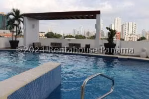 Venta de Apartamento con 81m2 en Via España PH Metropolitan Park 26-3747SR