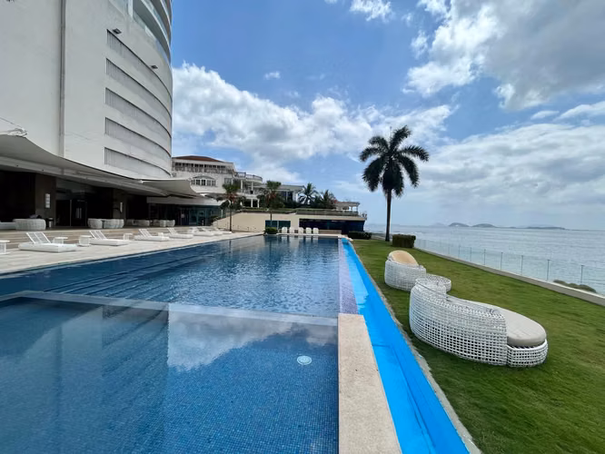 Se Vende Imponente apartamento en PH The Point - Punta Pacífica.