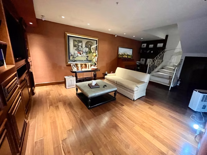 Se Vende Imponente apartamento en PH The Point - Punta Pacífica.