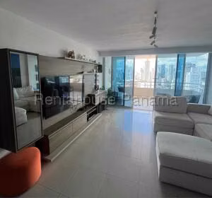 Venta de Apartamento con 145m2 San Francisco PH The Regent 26-3730SR