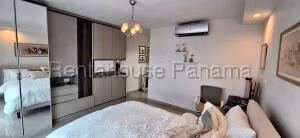 Venta de Apartamento con 145m2 San Francisco PH The Regent 26-3730SR