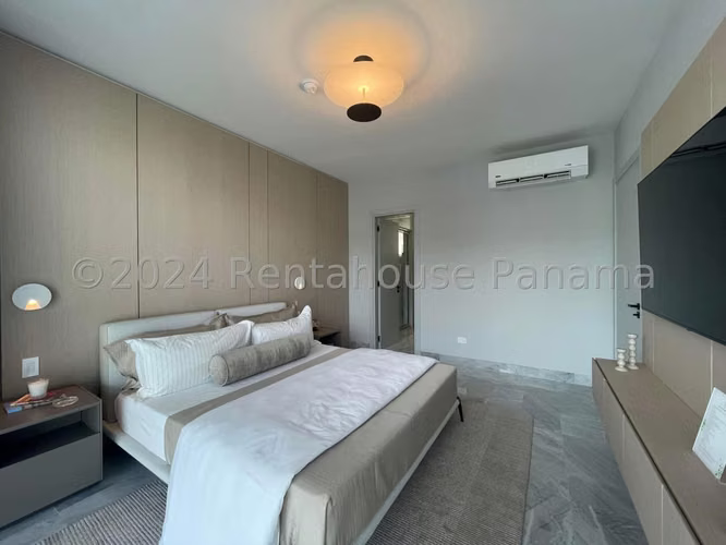 Vendo Apartamento a Estrenar en PH The Ivy, Santa María Golf 26-5407GG
