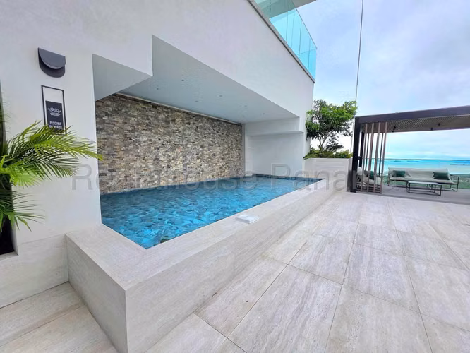 Vendo Apartamento a Estrenar en PH The Ivy, Santa María Golf 26-5407GG