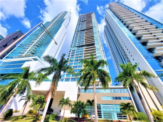 Vendo Apartamento Frente al Mar en PH Altamar del Este, Costa del Este 26-3079GG
