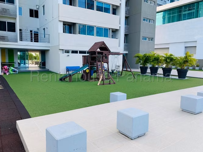 Vendo Apartamento Frente al Mar en PH Altamar del Este, Costa del Este 26-3079GG