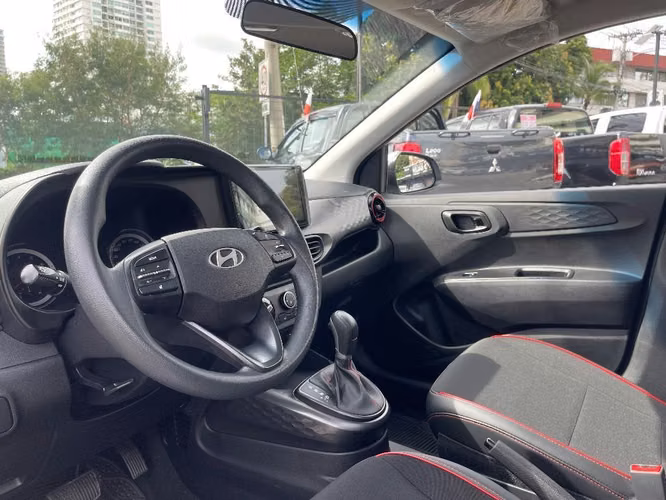 HYUNDAI GRAND I10 2025 AUTOMATICO