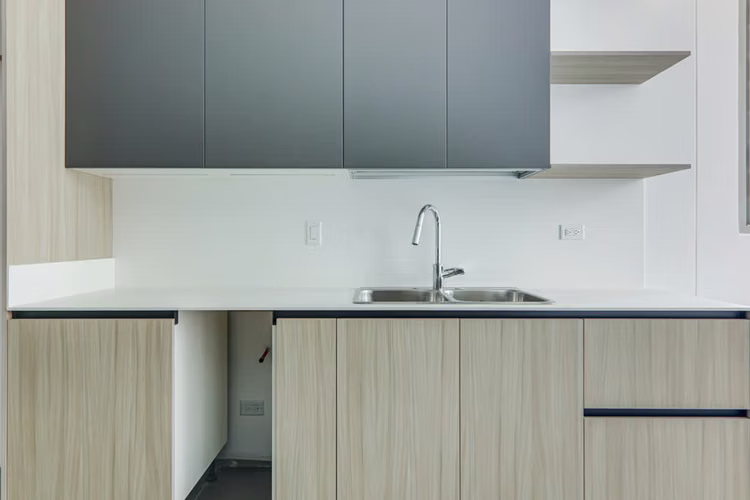 Apartamento Espacioso con Vistas Panorámicas al Océano en Pacific Point 400