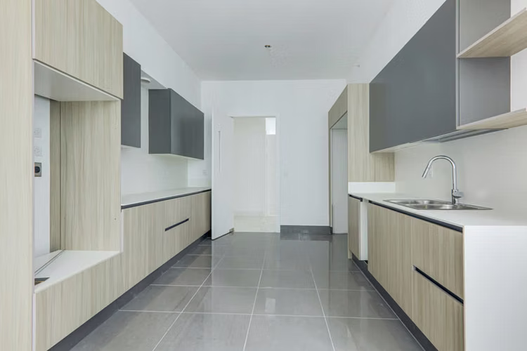 Apartamento Espacioso con Vistas Panorámicas al Océano en Pacific Point 400