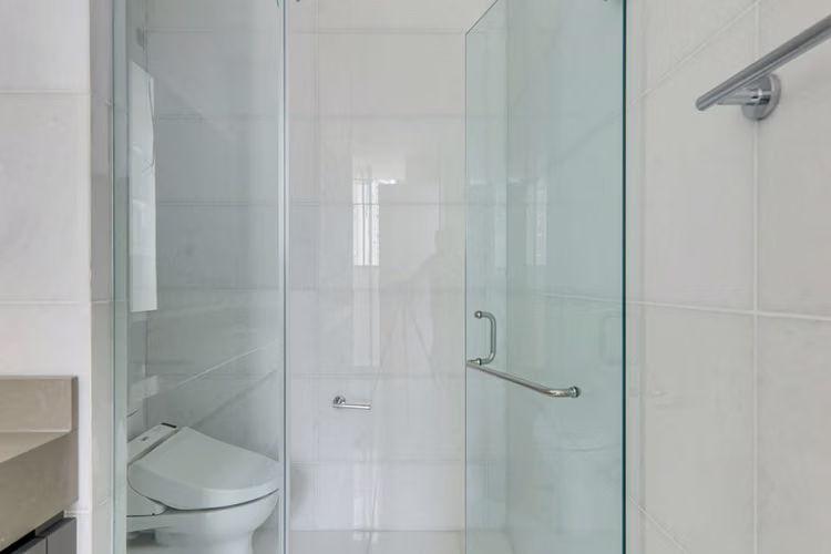 Apartamento Espacioso con Vistas Panorámicas al Océano en Pacific Point 400