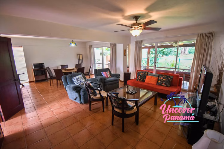 Se Vende Casa Adosada con Vista al Golf en Costa Blanca Golf & Villas (Decameron)  – $249,000