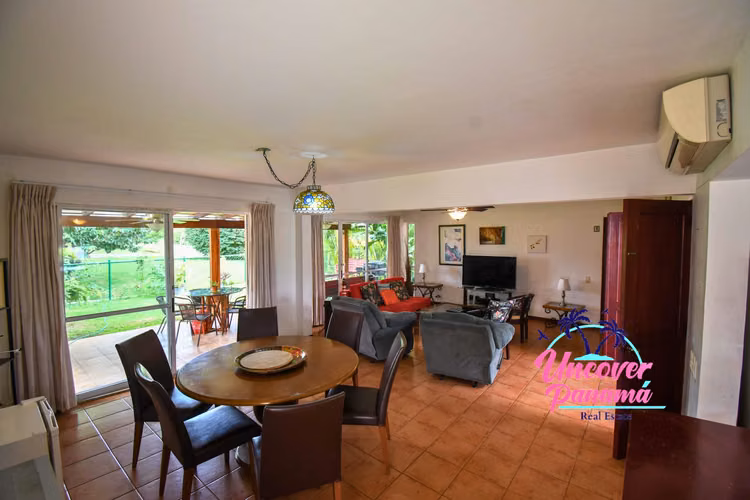 Se Vende Casa Adosada con Vista al Golf en Costa Blanca Golf & Villas (Decameron)  – $249,000