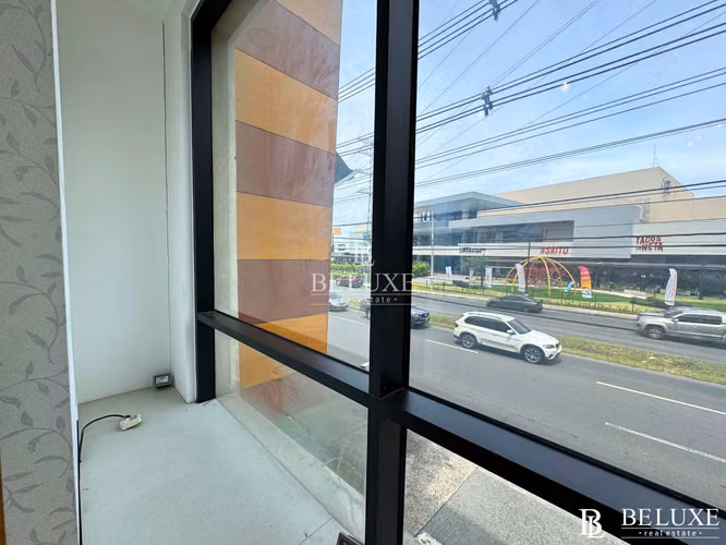 VENTA DE LOCAL COMERCIAL EN PREMIER PLAZA, BRISAS DEL GOLF (9)
