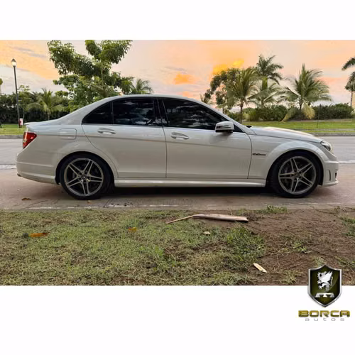 Mercedes Benz C63 2013