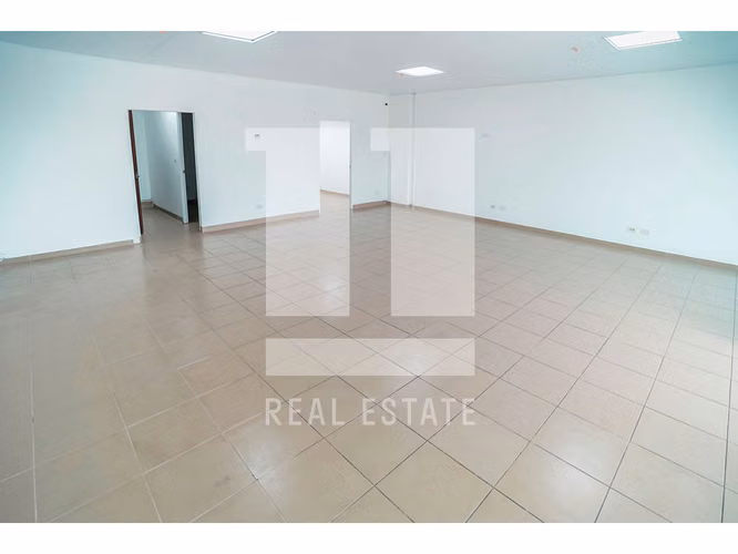 Se Alquila Local Comercial de 91.65m2 en Condado Mall - Imagen 2