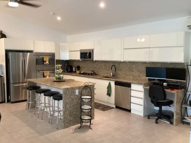 Melissa Foster Luxury vende casa en Club Ecuestre, Coronado - Imagen 3