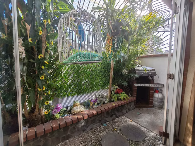 Venta de amplia y céntrica casa en Condado del Rey