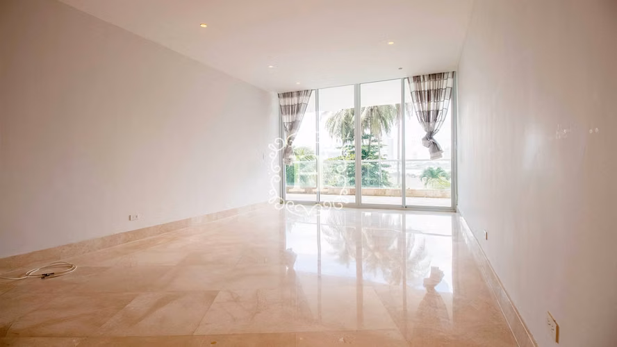 Exclusiva Residencia Frente al Mar en Miradores – Punta Paitilla