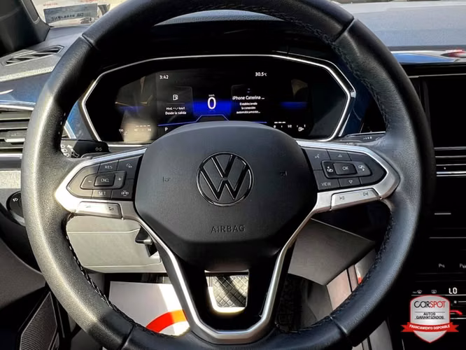 Volkswagen T-Cross Comfortline 2023 SOLO 9,000KMS