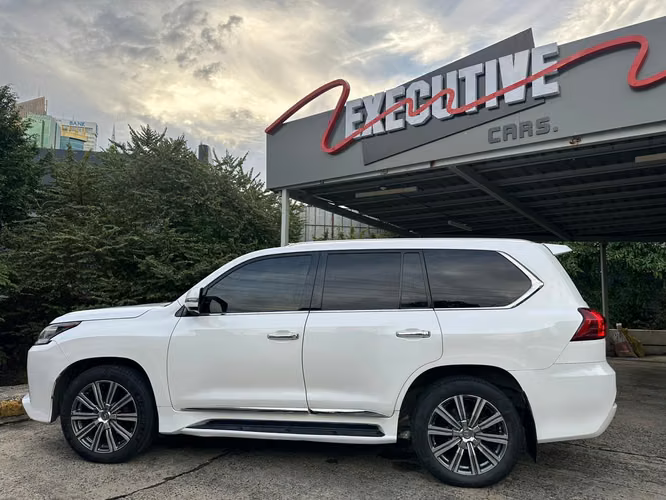 LEXUS LX