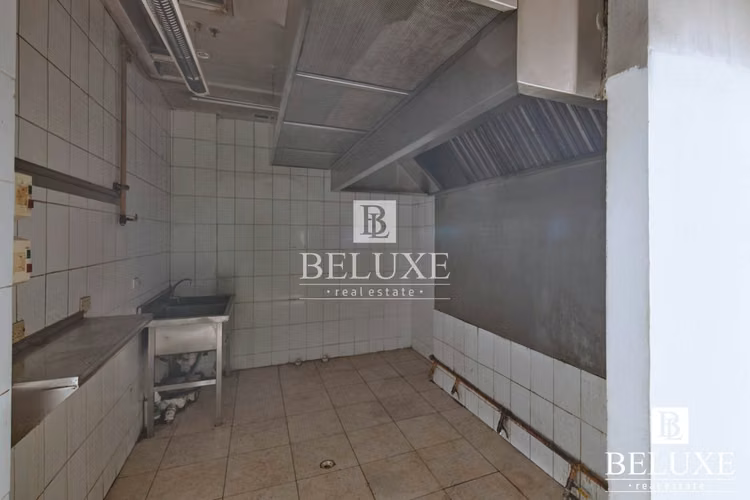ALQUILER DE LOCAL COMERCIAL EN BALBOA BOUTIQUE, AV BALBOA (12)