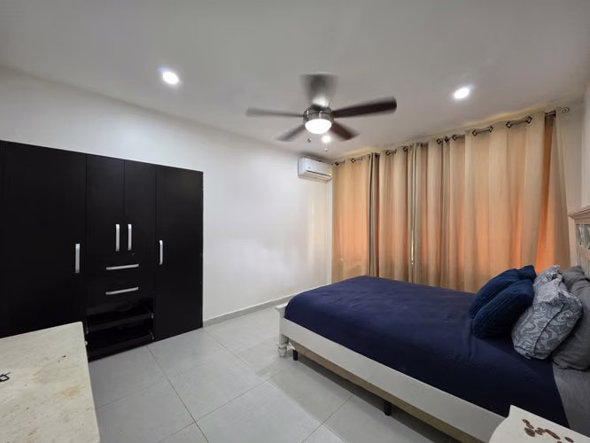 SE ALQUILA DUPLEX EN BRAZOS HEIGHTS, AREA REVERTIDA, COLON, ANTES DEL COLEGIO ABEL BRAVO
