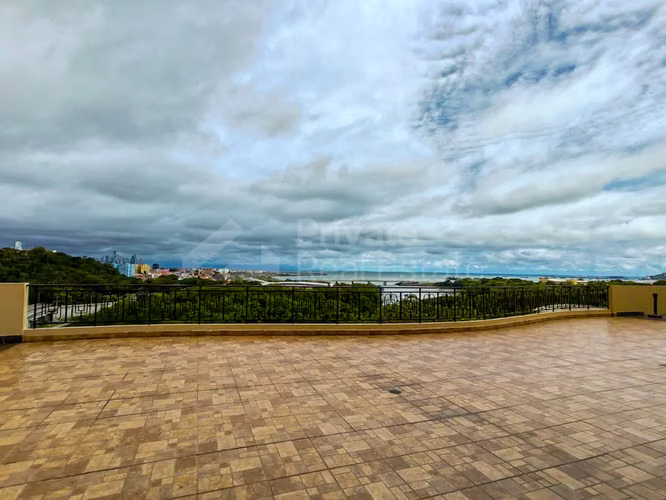 Venta de Apartamento en Amador con amplio balcón
