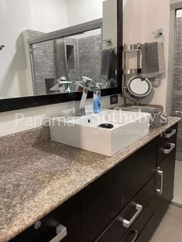 Casa A La Venta | Residencia de Lujo en Albrook con Piscina Privada | Rodeada de Naturaleza