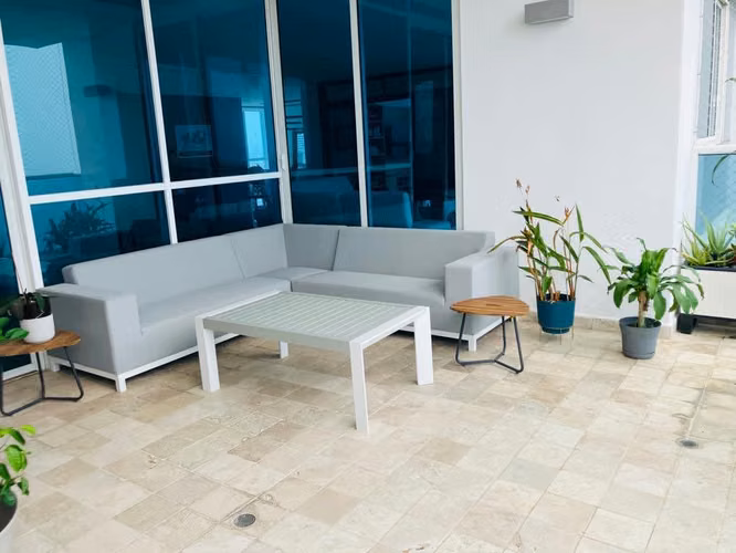 Venta Apartamento en Vitri, Penthouse, de 4 rec. Frente Al Mar, Lujoso,