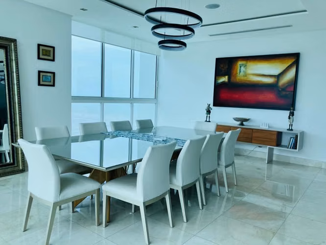 Venta Apartamento en Vitri, Penthouse, de 4 rec. Frente Al Mar, Lujoso,