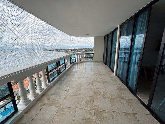 SE VENDE APARTAMENTO EN CORONADO COUNTRY CLUB