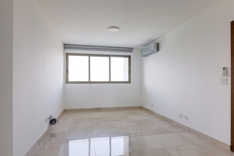 Apartamento de tres dormitorios en venta en Park Lane