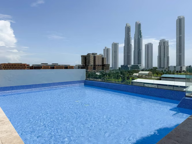 Apartamento de tres dormitorios en venta en Park Lane