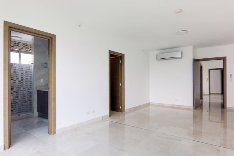 Apartamento de tres dormitorios en venta en Park Lane