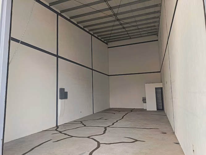 SE ALQUILA BODEGA JUAN DIAZ - Imagen 2