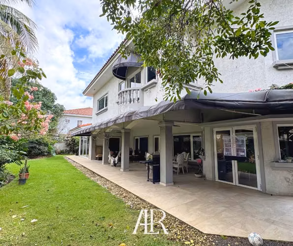 Vendo Casa en Royal Pacific, Costa del Este