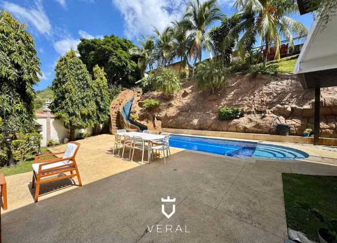 Venta Casa en Fuente del Fresno con Piscina / Terraza / Jardín (MM)