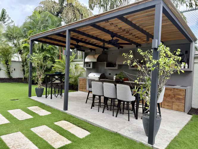 Casa Venta Piscina Privada Costa del Este Royal Pacific