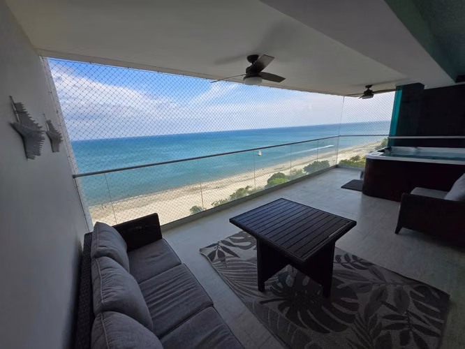 Alquiler Apartamento Amoblado Playa Lighthouse Beach