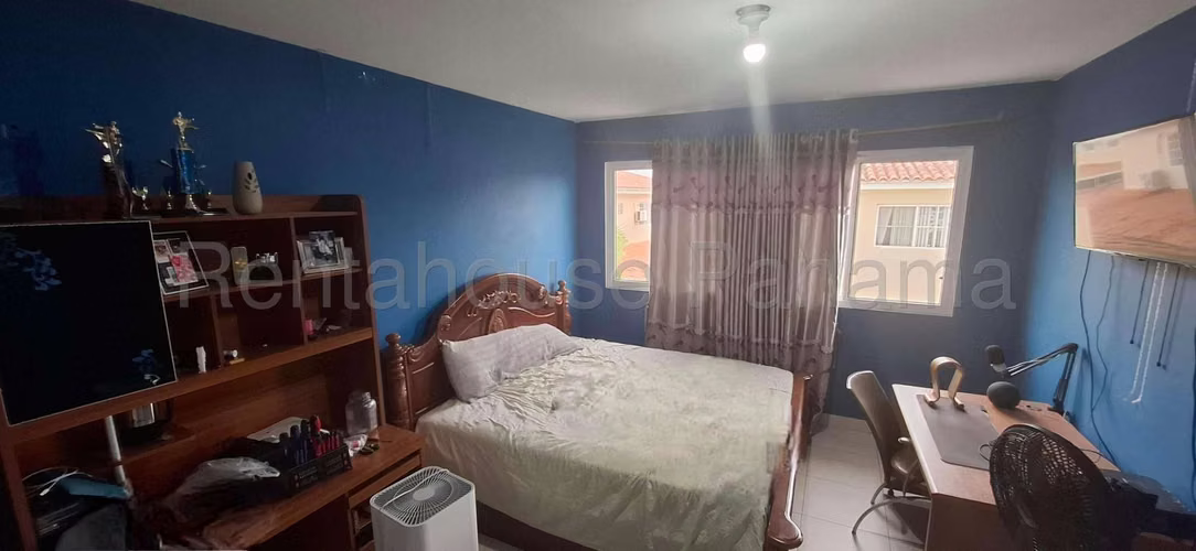 Venta de Casa de Esquina en Brisas del Golf PH Villa Alta Mts2: 323 PD