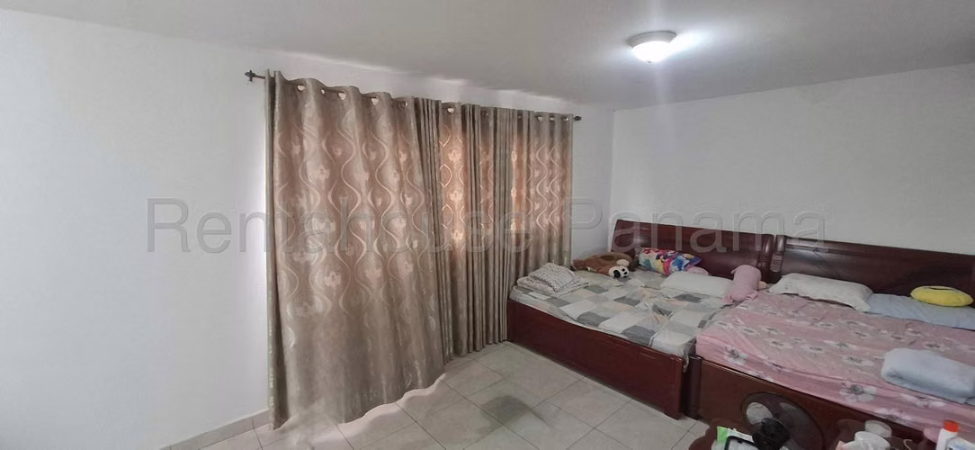 Venta de Casa de Esquina en Brisas del Golf PH Villa Alta Mts2: 323 PD