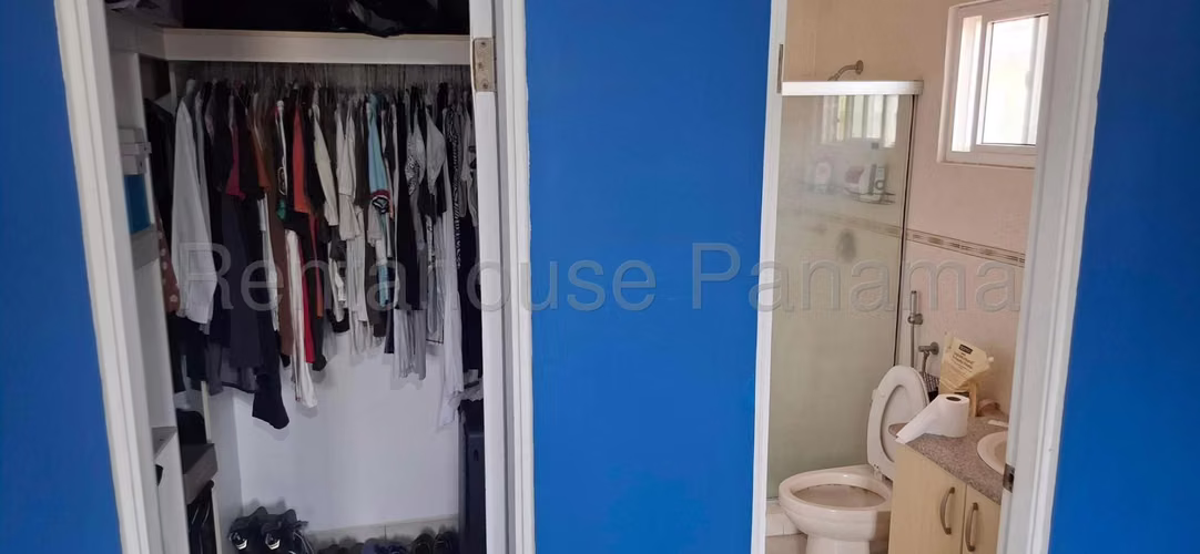 Venta de Casa de Esquina en Brisas del Golf PH Villa Alta Mts2: 323 PD