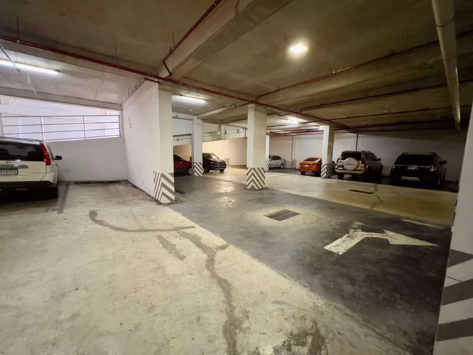 San Francisco casi sin estacionamientos. Esta plaza sí tiene +60 gratis para tus clientes. - Imagen 3