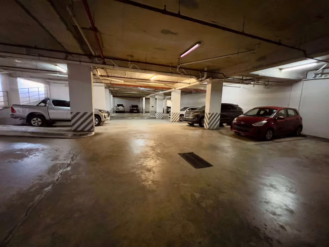 San Francisco casi sin estacionamientos. Esta plaza sí tiene +60 gratis para tus clientes. - Imagen 5